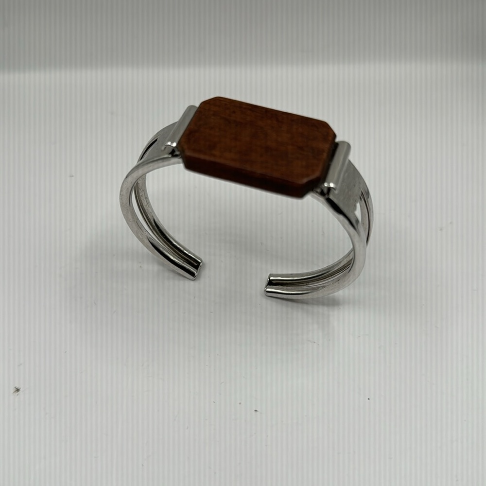 Vintage Wooden/Metal Sarah Cov Bracelet